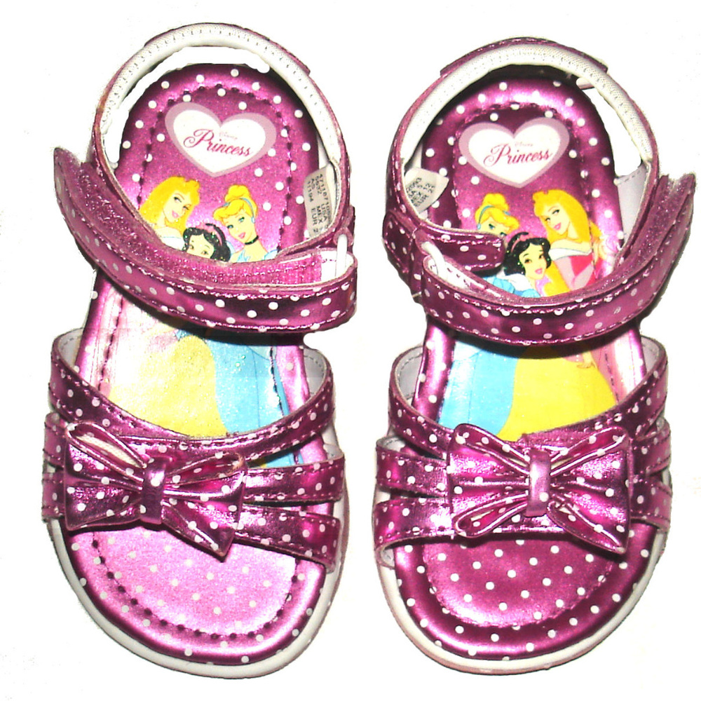 DISNEY PRINCESS ~PRETTY IN PINK POLKA DOT SANDALS~